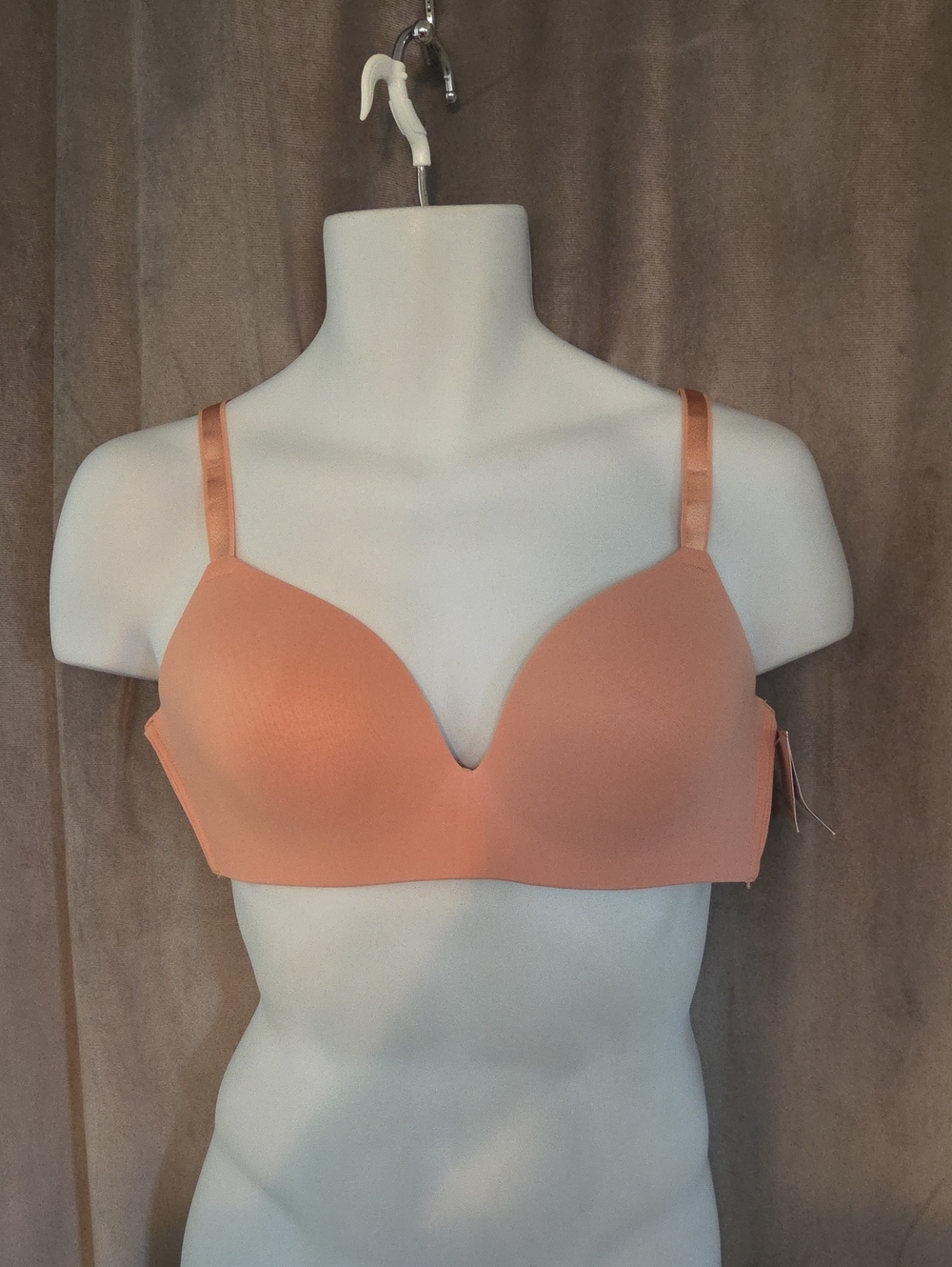 NWT 40C Auden Seamless T-Shirt Bra in Peach